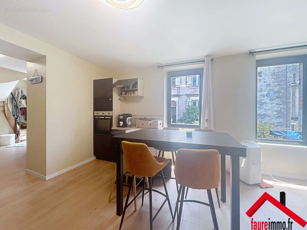Maison à vendre, 102m², Allassac