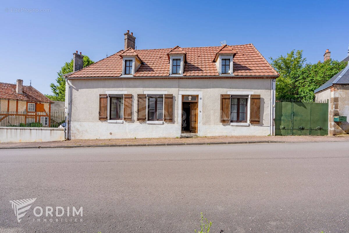 Maison à vendre, 116m², Saint-Sauveur-en-Puisaye