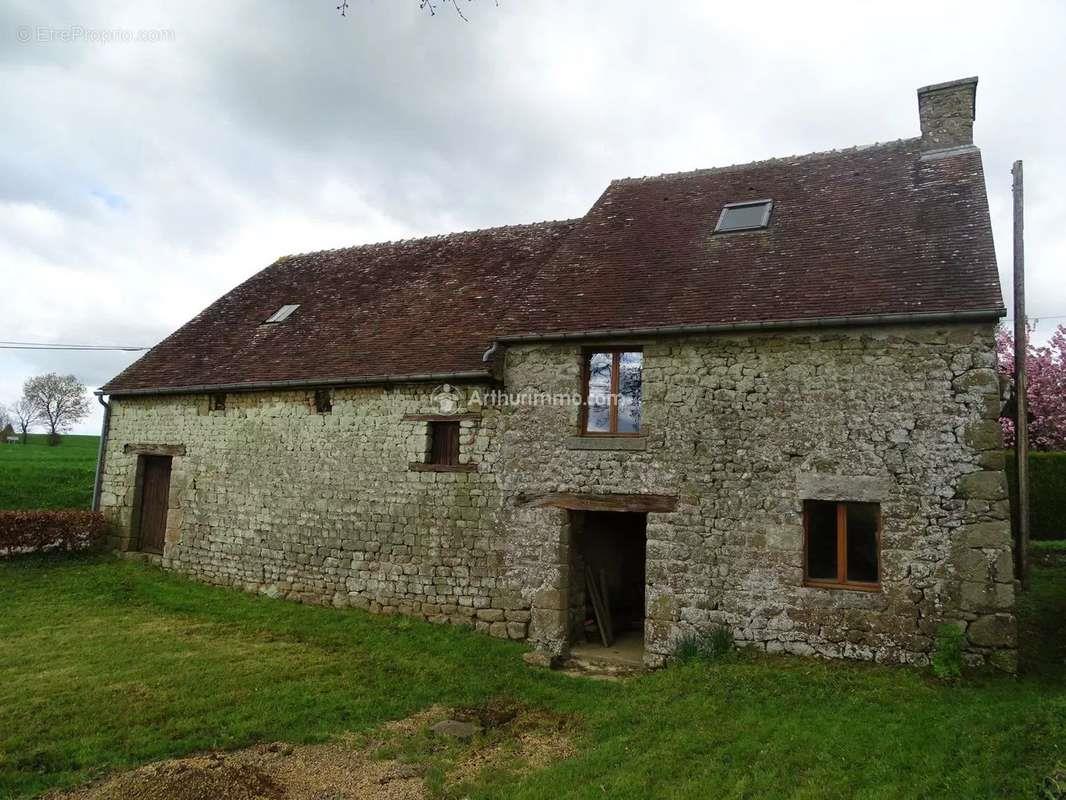 Maison à vendre, 136m², Champsecret