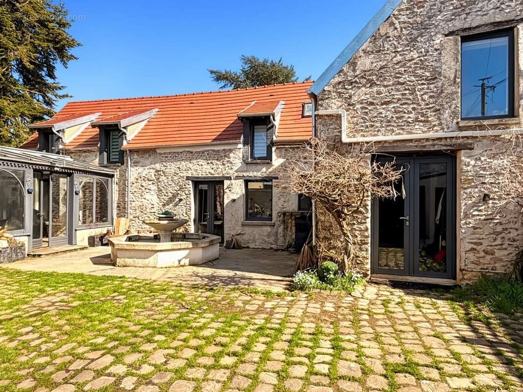Maison à vendre, 275m², Etampes