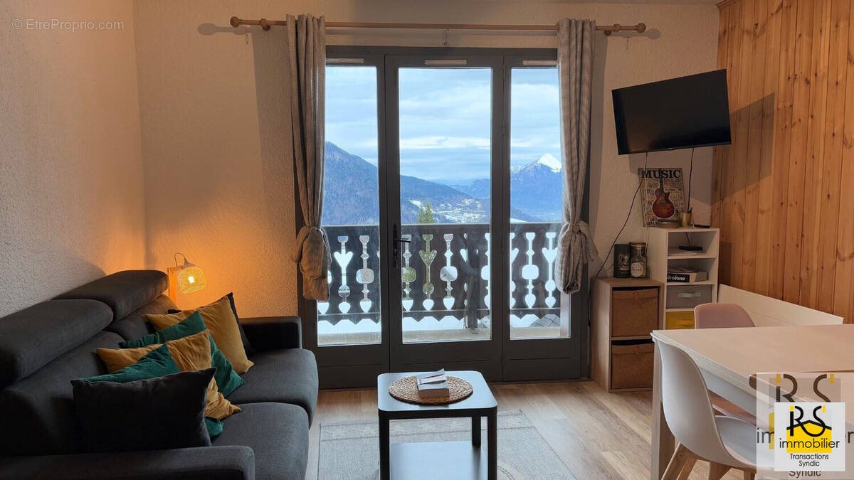 Appartement à vendre, 25m², Arâches-la-Frasse (Les Carroz d'Arâches)