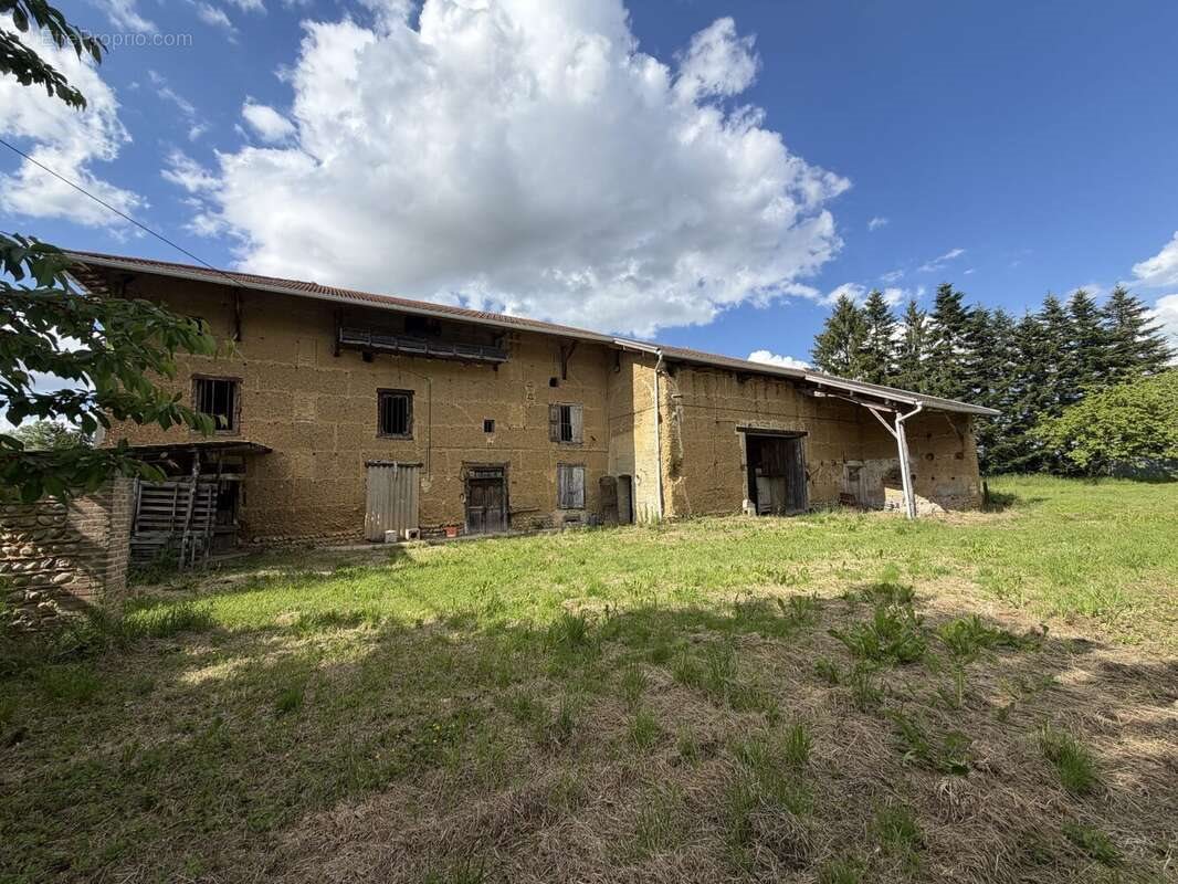 Maison à vendre, 175m², Brézins