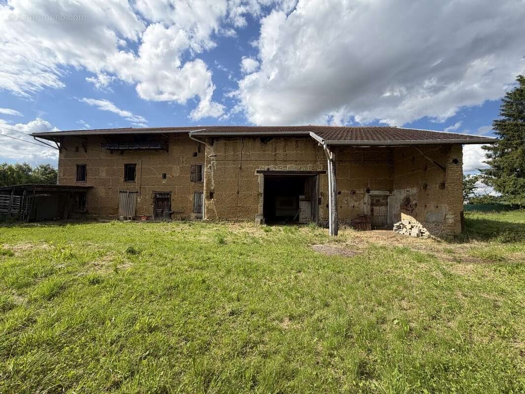 Maison à vendre, 175m², Brézins