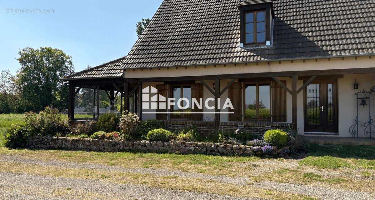 Maison à vendre, 212m², Meslay-le-Grenet