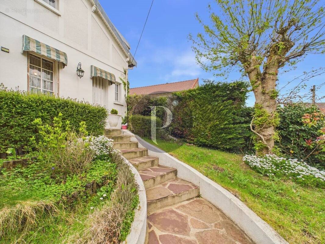 Maison à vendre, 101m², Verrières-le-Buisson