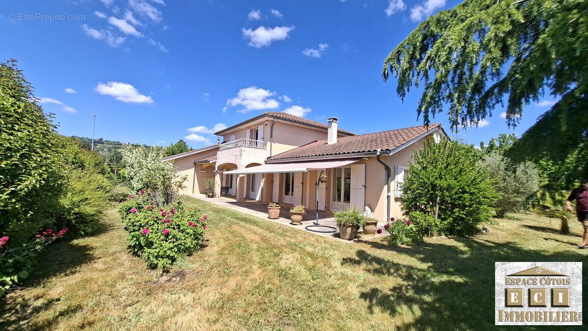 Maison à vendre, 157m², La Côte-Saint-André