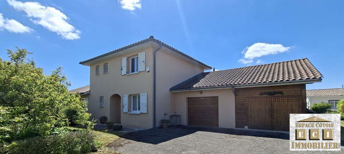 Maison à vendre, 157m², La Côte-Saint-André