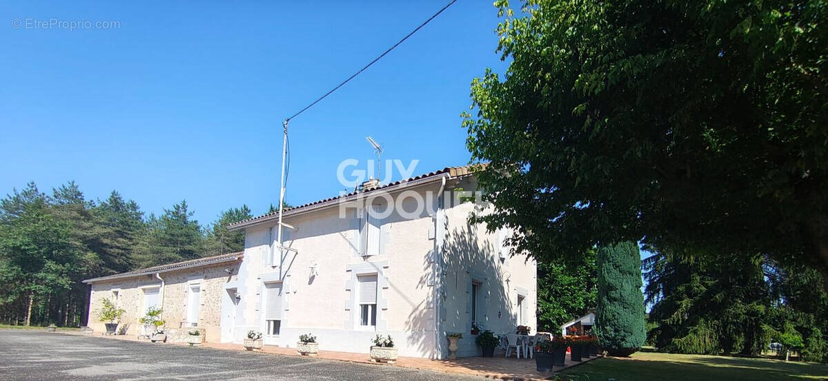 Maison à vendre, 178m², Miramont-de-Guyenne