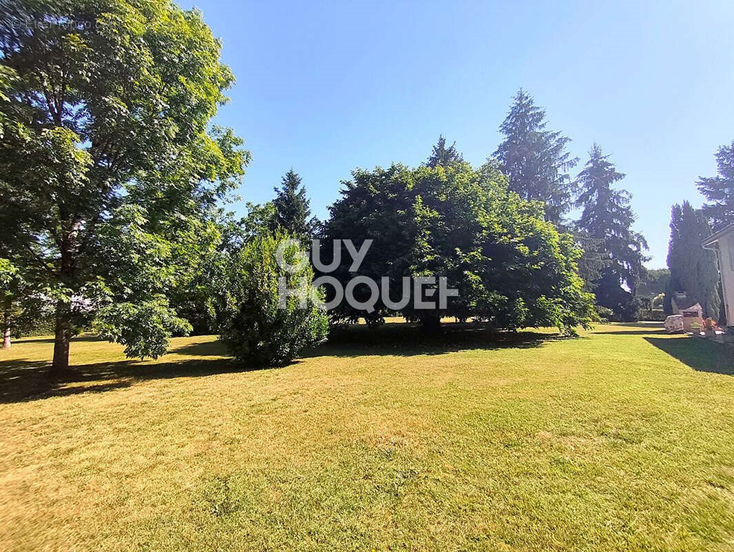 Maison à vendre, 178m², Miramont-de-Guyenne