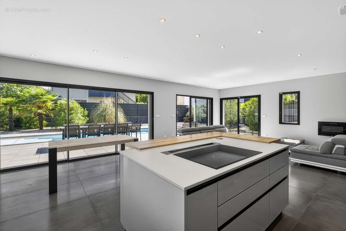 Maison à vendre, 155m², Sonnaz