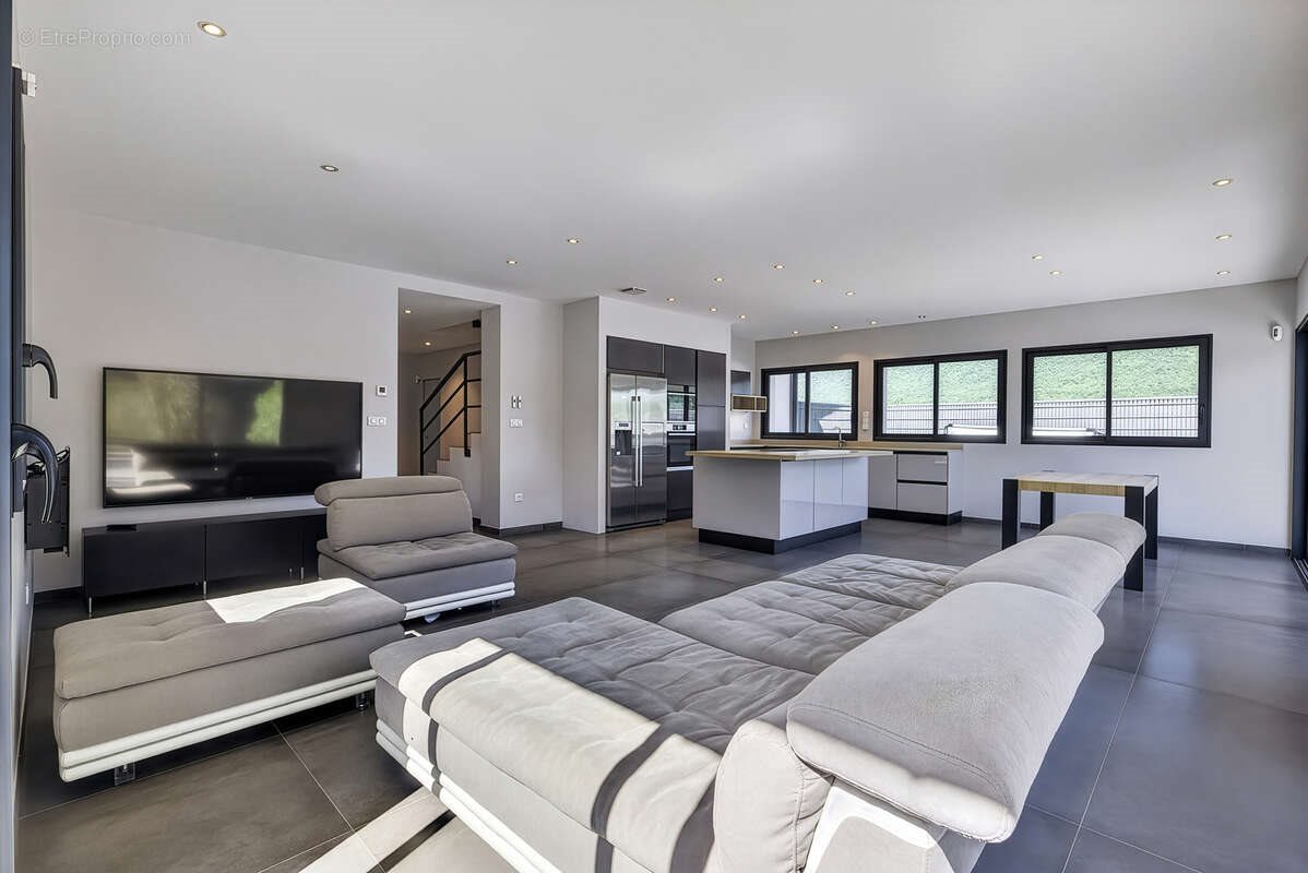 Maison à vendre, 155m², Sonnaz