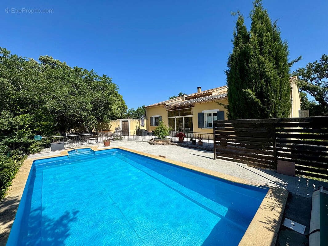 Maison à vendre, 132m², Montségur-sur-Lauzon