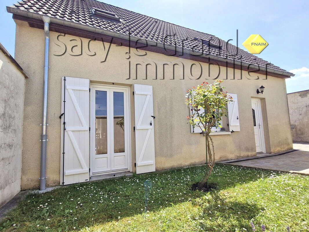 Maison à vendre, 95m², Angicourt