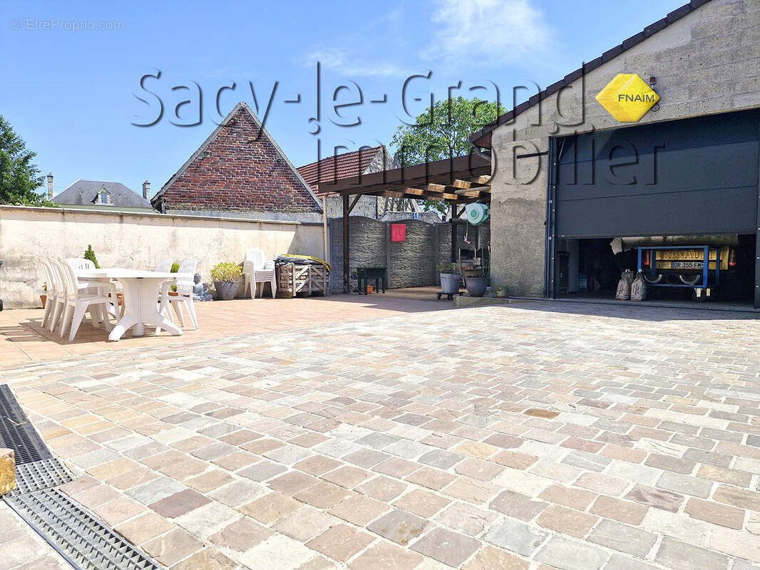 Maison à vendre, 95m², Angicourt
