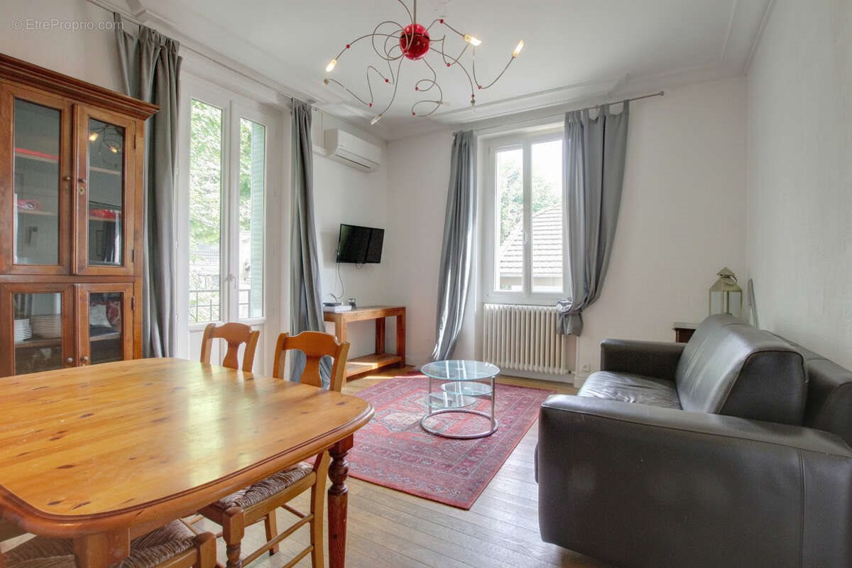 Appartement à vendre, 56m², Aix-les-Bains