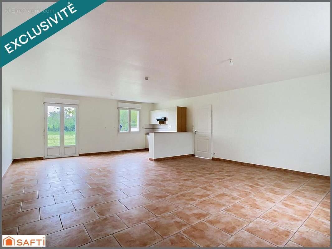 Maison à vendre, 95m², Draché