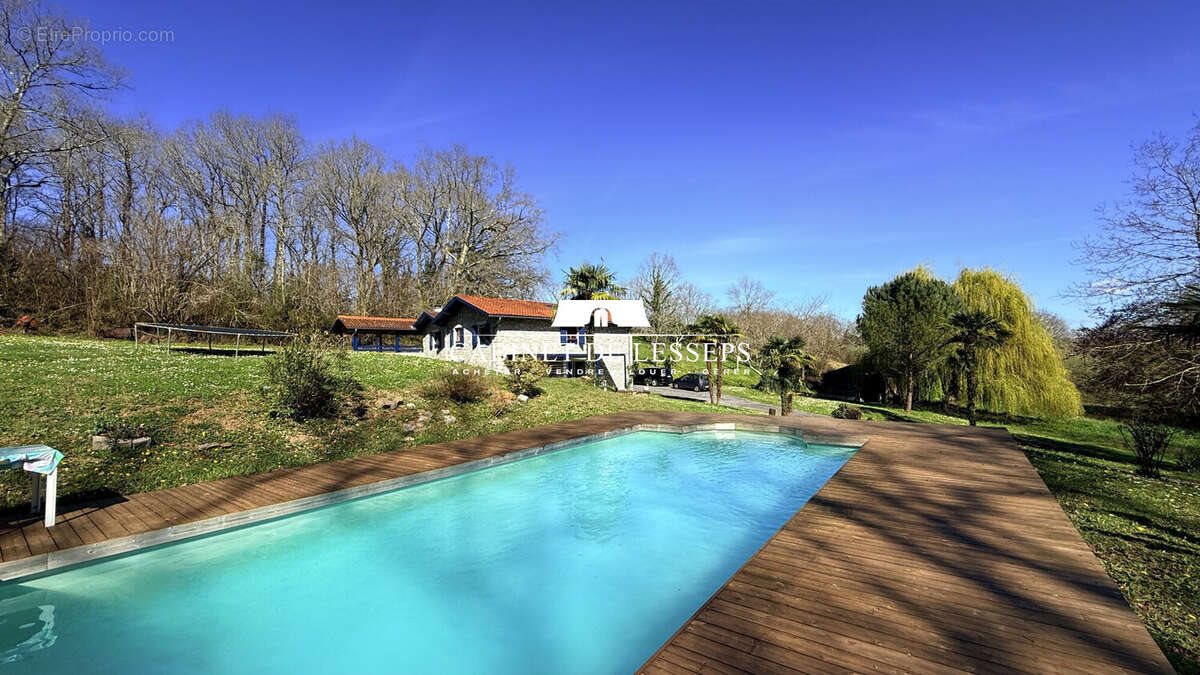 Maison à vendre, 238m², Mouguerre