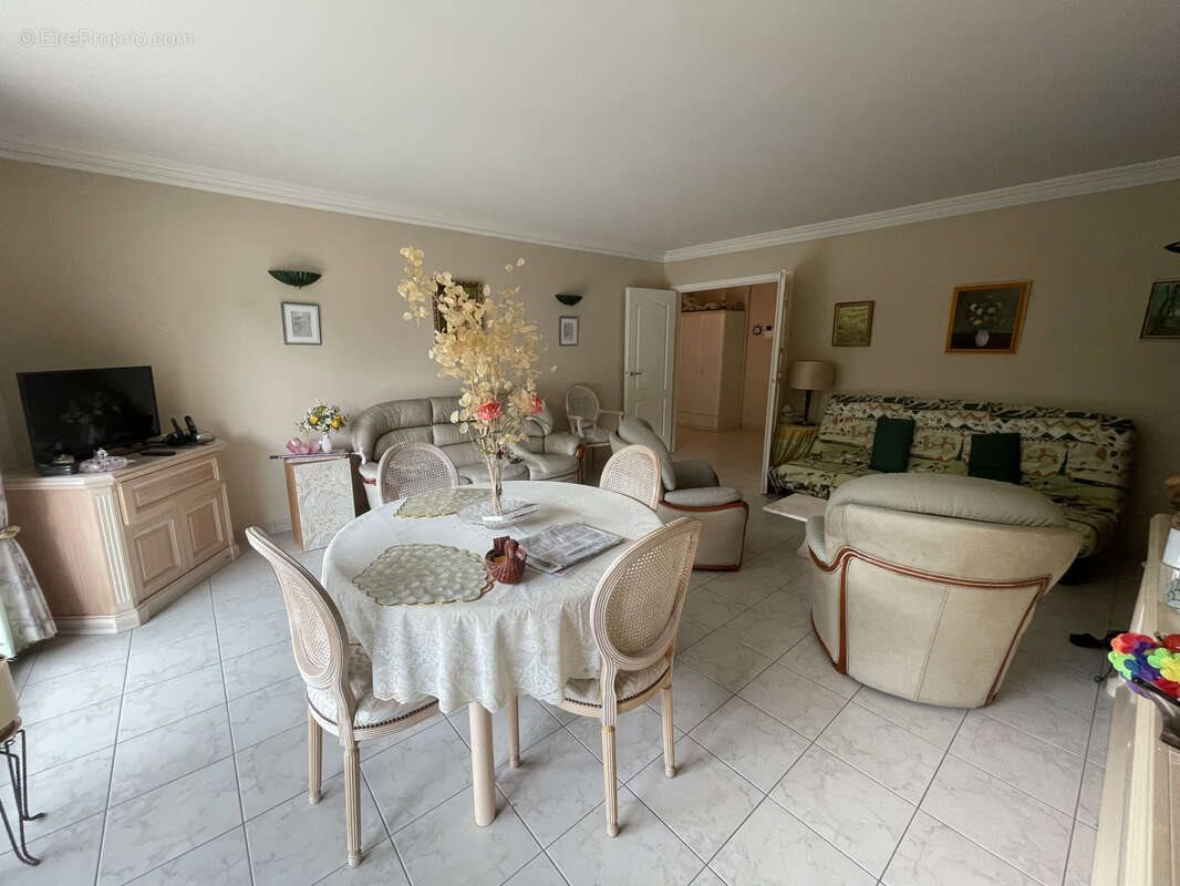 Appartement à vendre, 93m², Mantes-la-Jolie