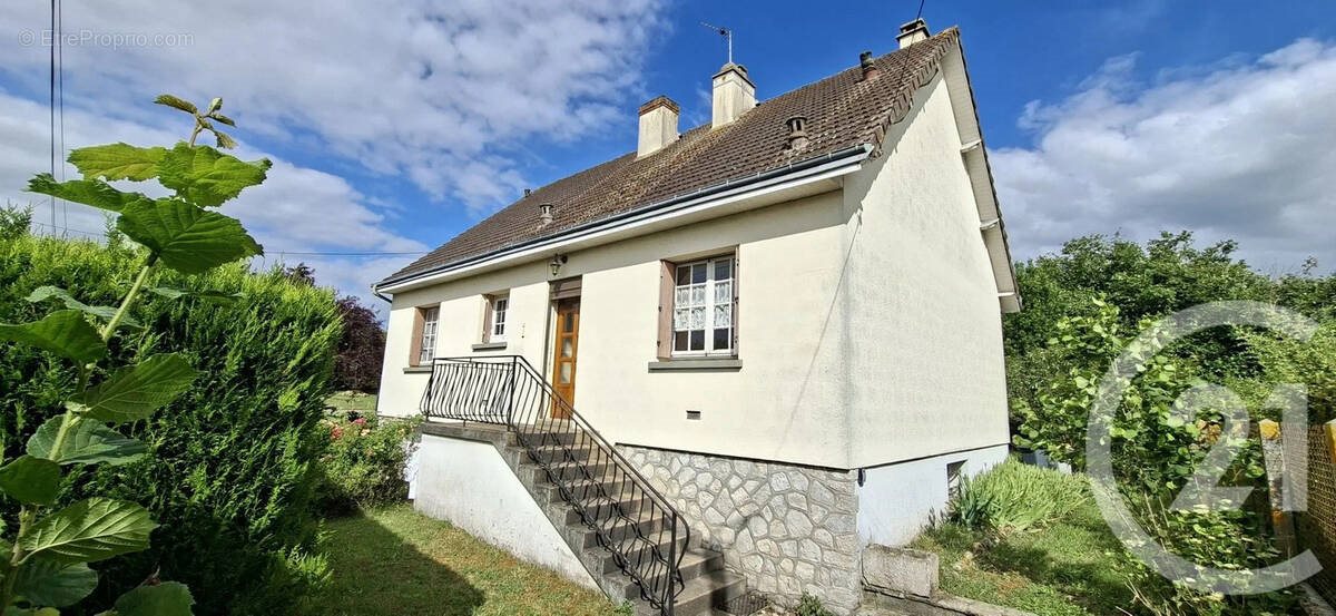 Maison à vendre, 94m², Bonneval