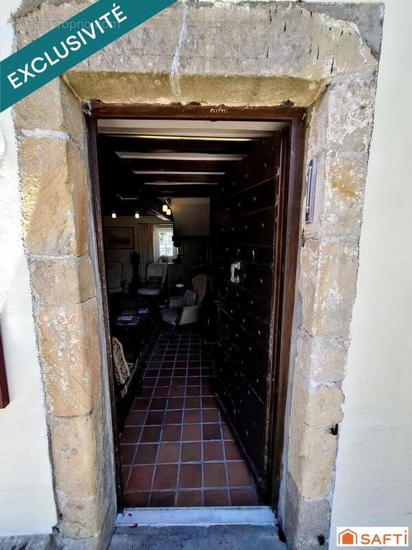 Maison à vendre, 128m², Sauveterre-de-Béarn