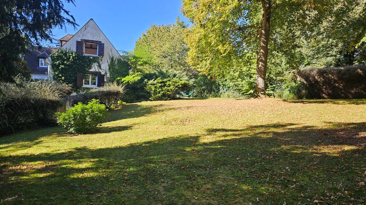 Maison à vendre, 235m², Aumont-en-Halatte