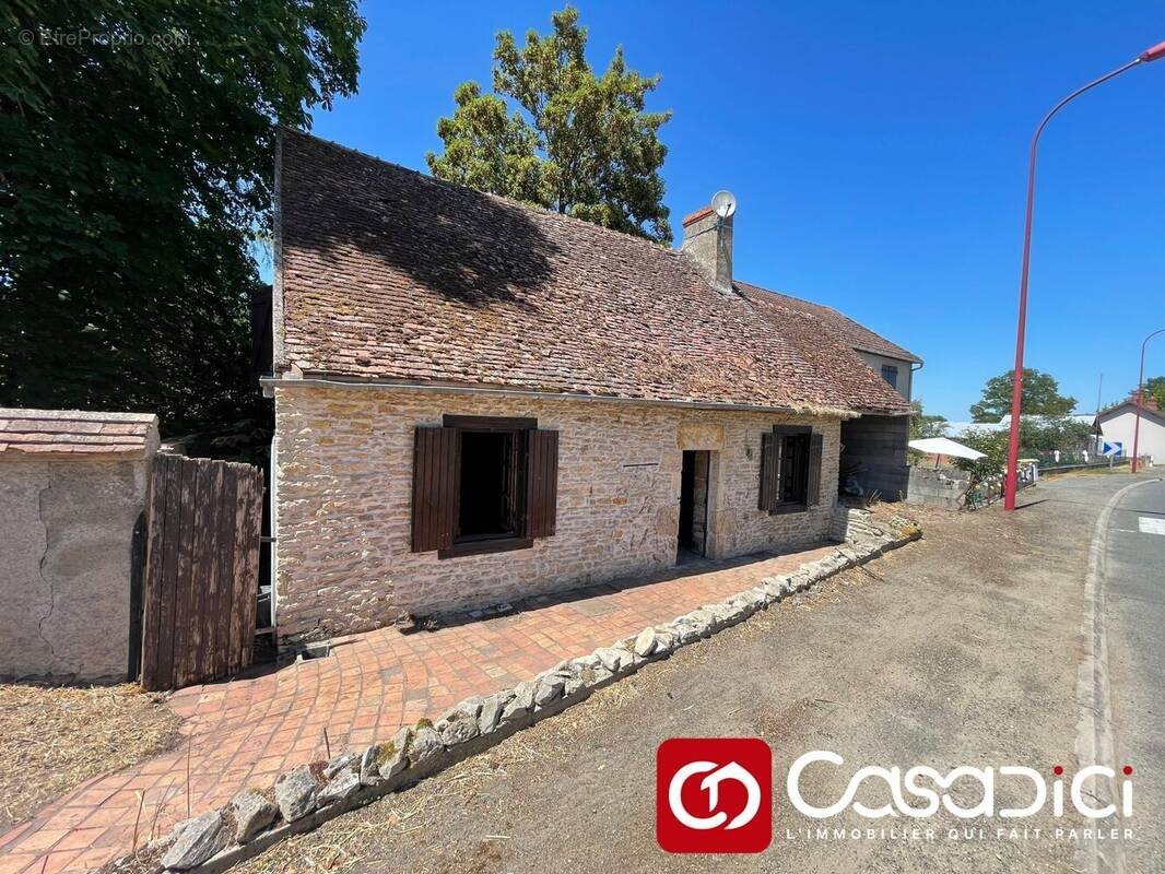 Maison à vendre, 68m², Saint-Parize-le-Châtel