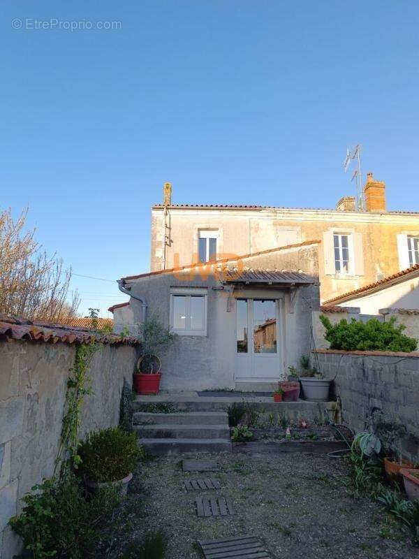 Maison à vendre, 100m², Saint-Jean-d'Angély