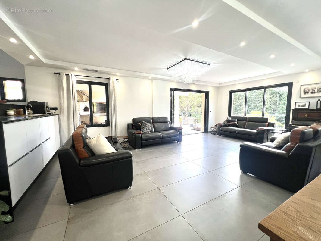 Maison à vendre, 377m², Valence