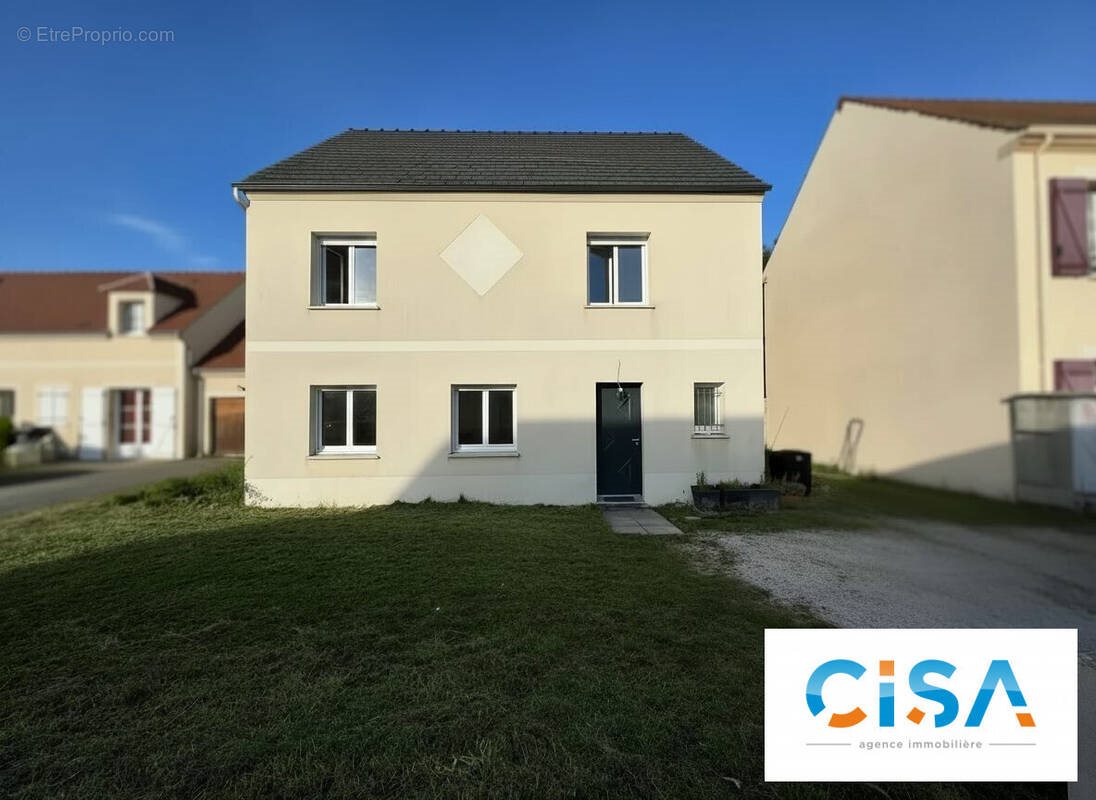 Maison à vendre, 140m², Pont-Sainte-Maxence