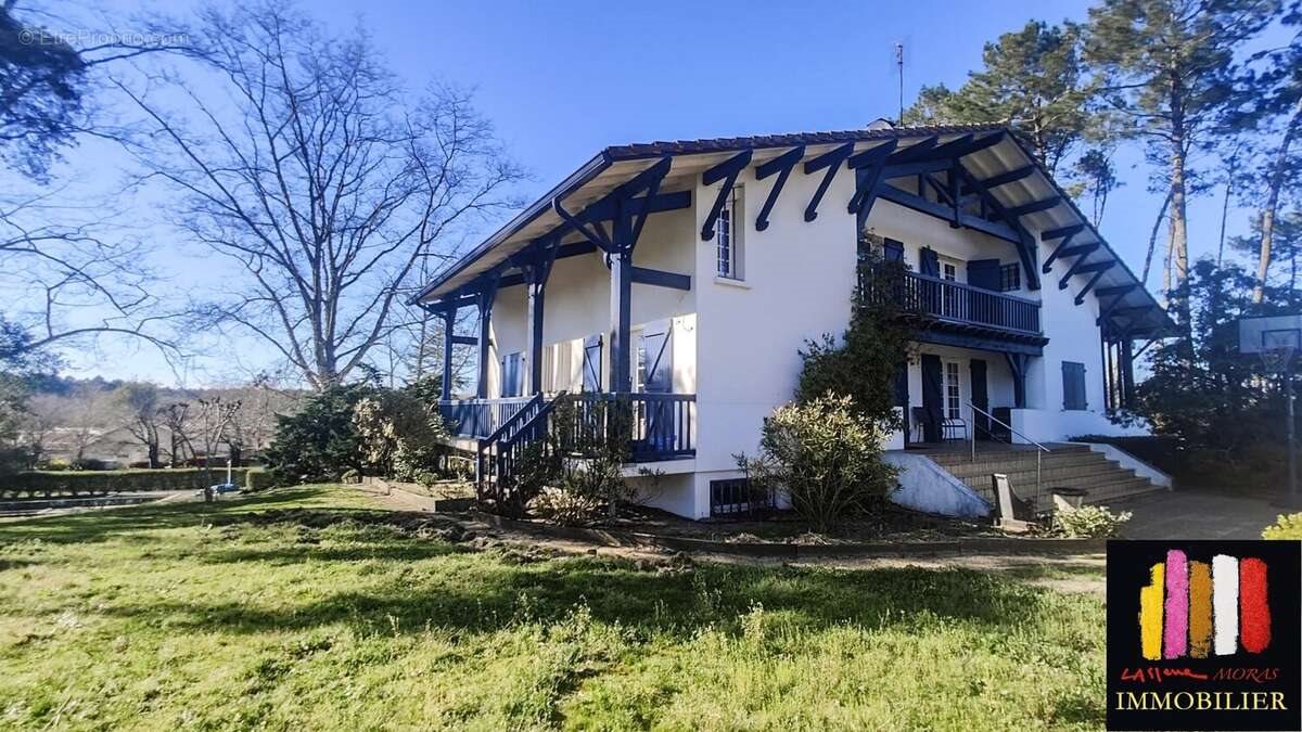 Maison à vendre, 231m², Saint-Julien-en-Born