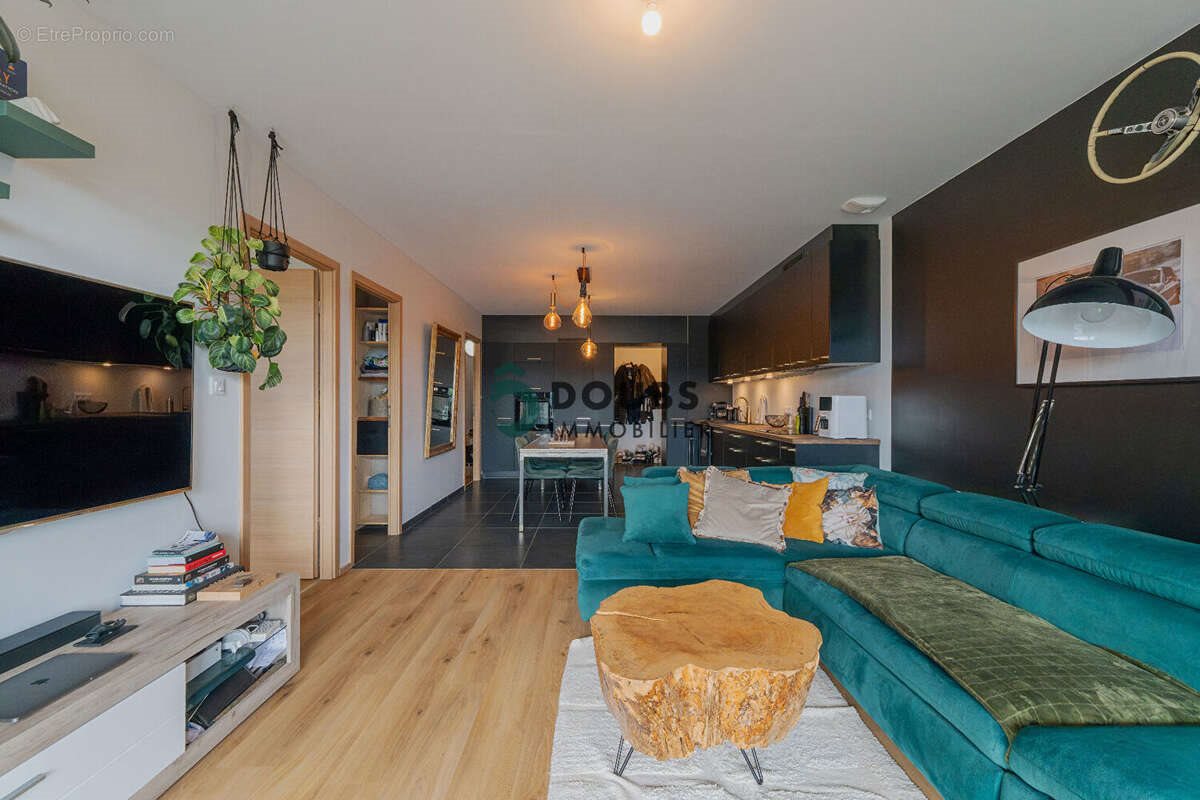 Appartement à vendre, 71m², Orchamps-Vennes