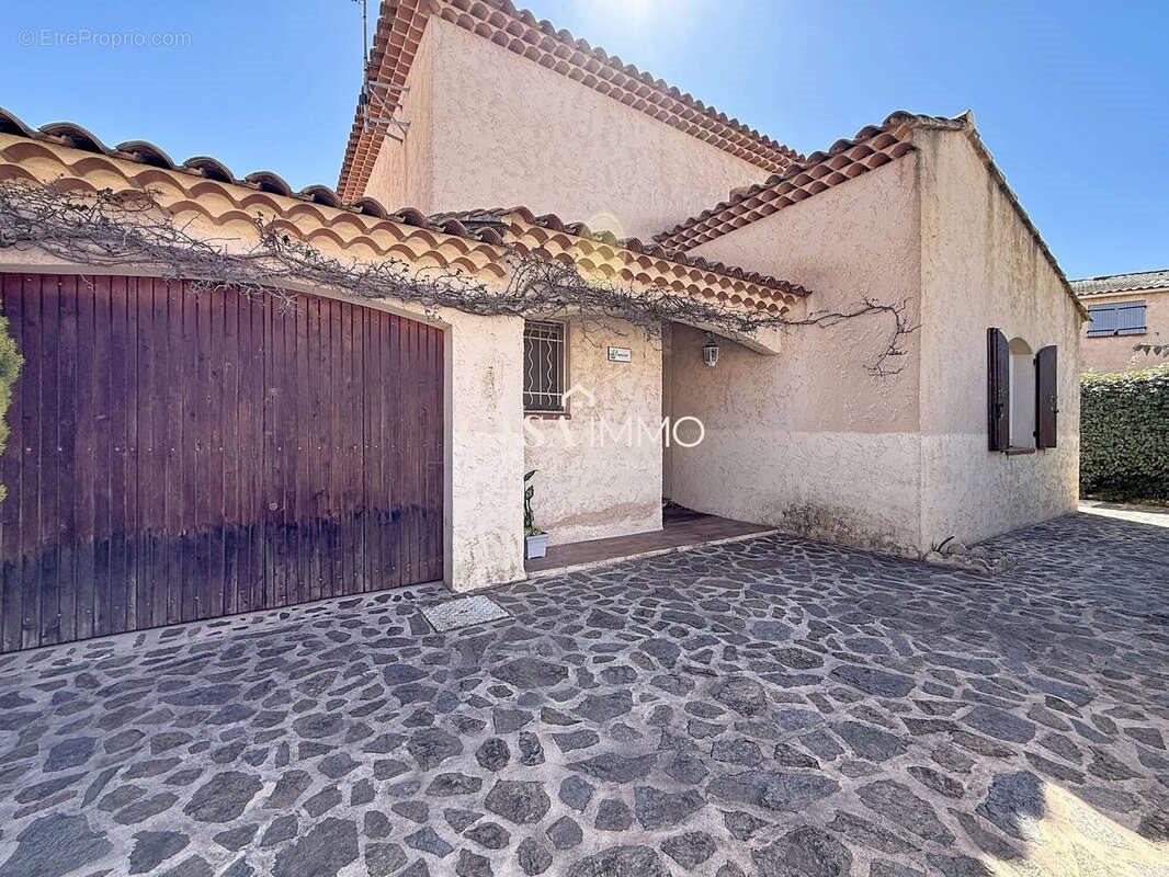 Maison à vendre, 104m², Hyères