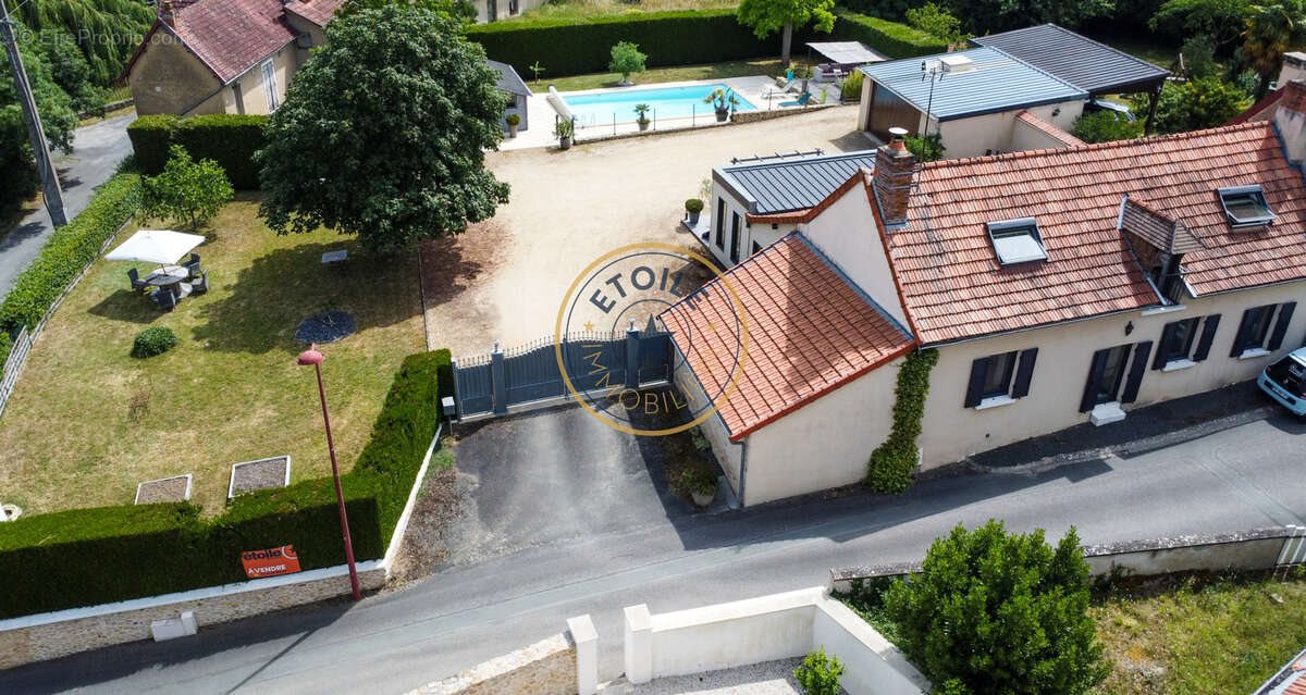 Maison à vendre, 153m², Huillé