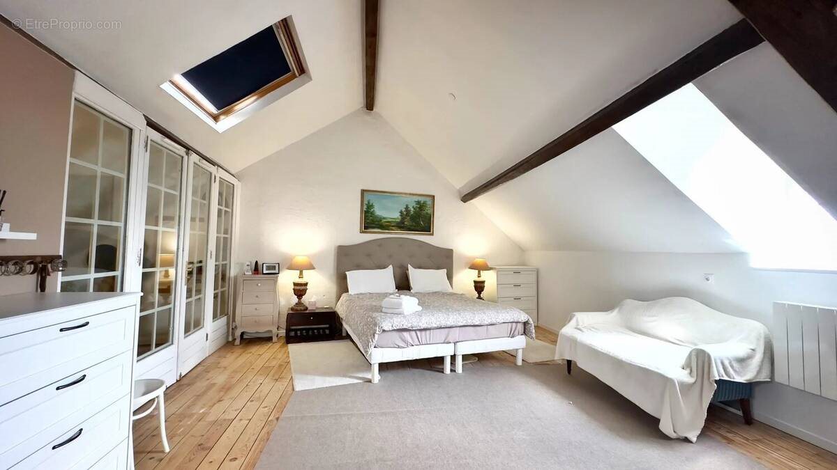 Maison à vendre, 171m², Boussac