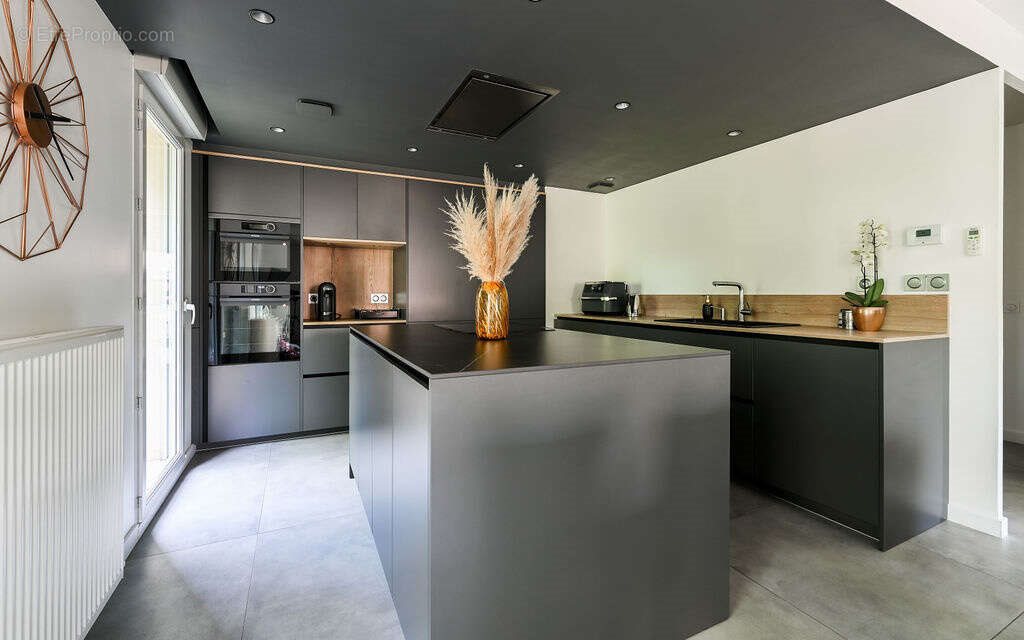 Appartement à vendre, 125m², Ecully