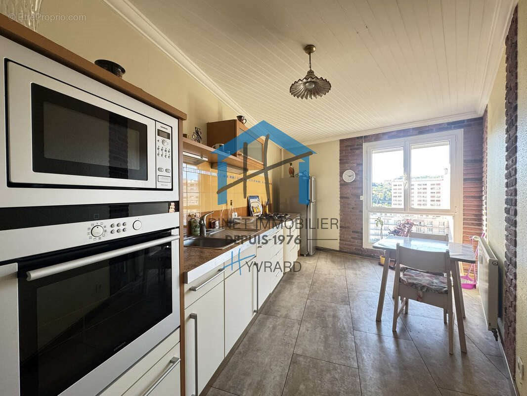 Appartement à vendre, 93m², Saint-Chamond