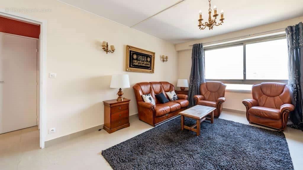 Appartement à vendre, 52m², Courbevoie