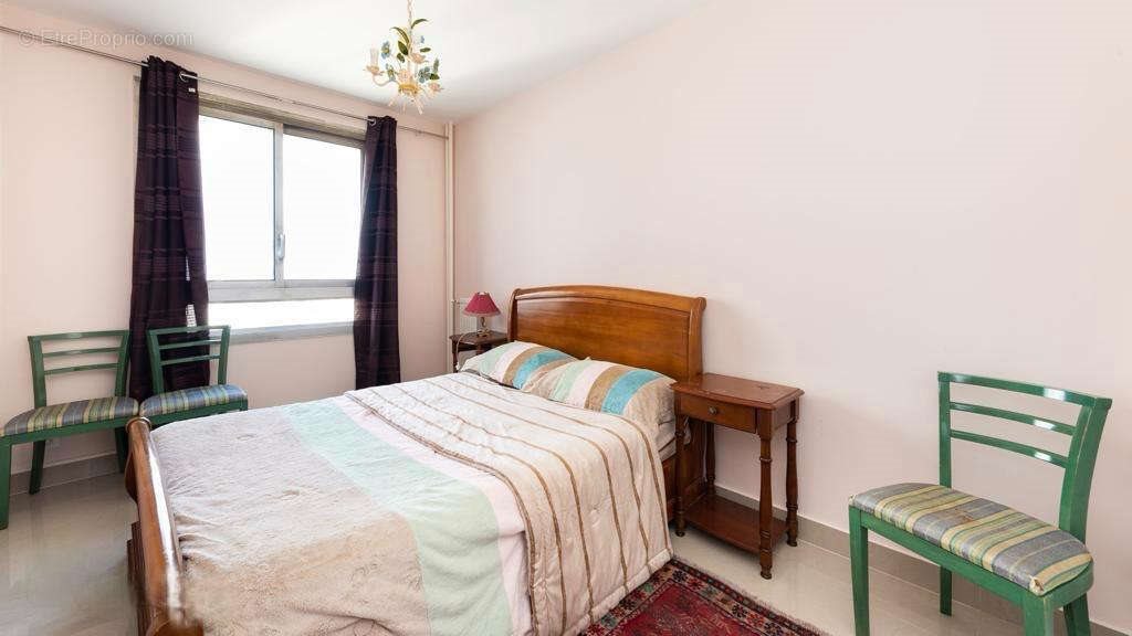 Appartement à vendre, 52m², Courbevoie