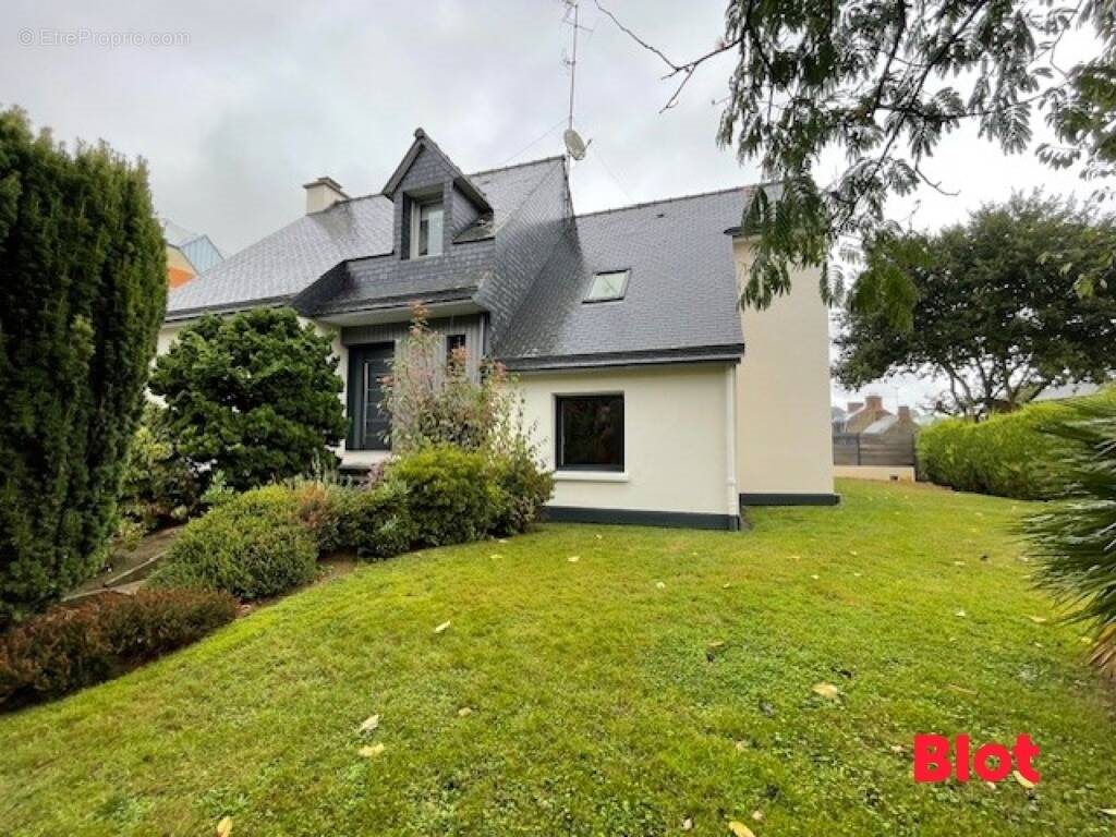 Maison à vendre, 142m², Fougères