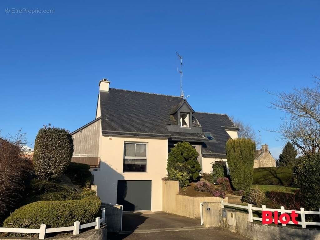 Maison à vendre, 142m², Fougères