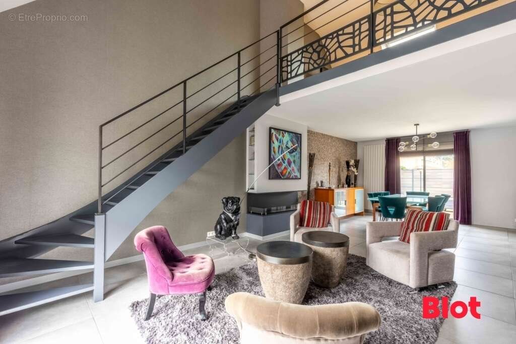 Maison à vendre, 142m², Fougères