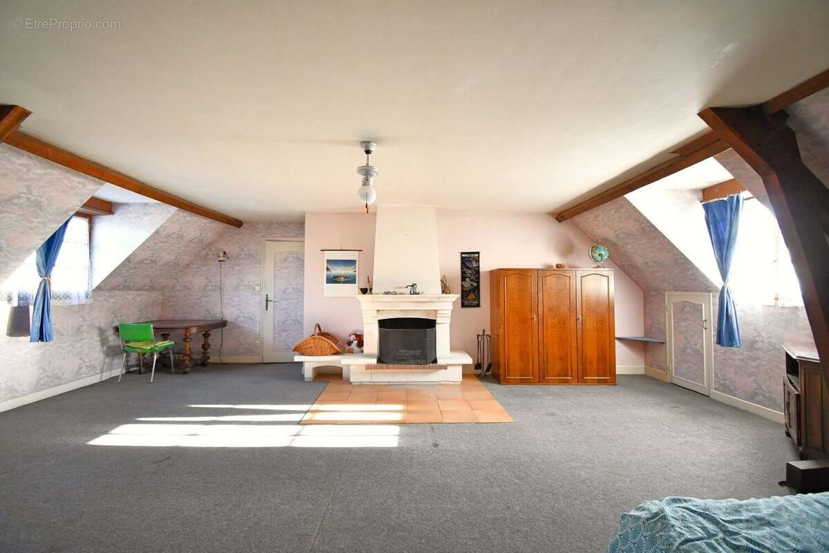 Maison à vendre, 168m², Autun