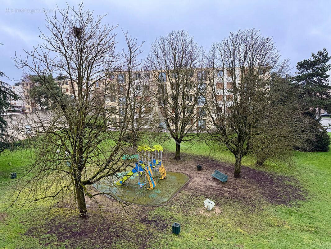 Appartement à vendre, 73m², Brou-sur-Chantereine