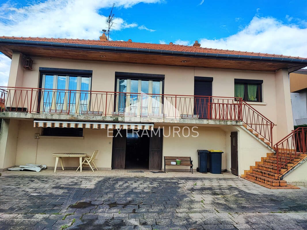 Maison à vendre, 105m², Lentilly
