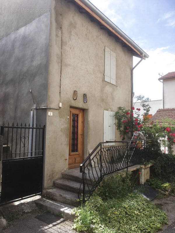 Maison à vendre, 70m², Vertrieu