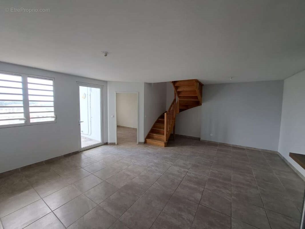 Appartement à vendre, 110m², Fort-de-France