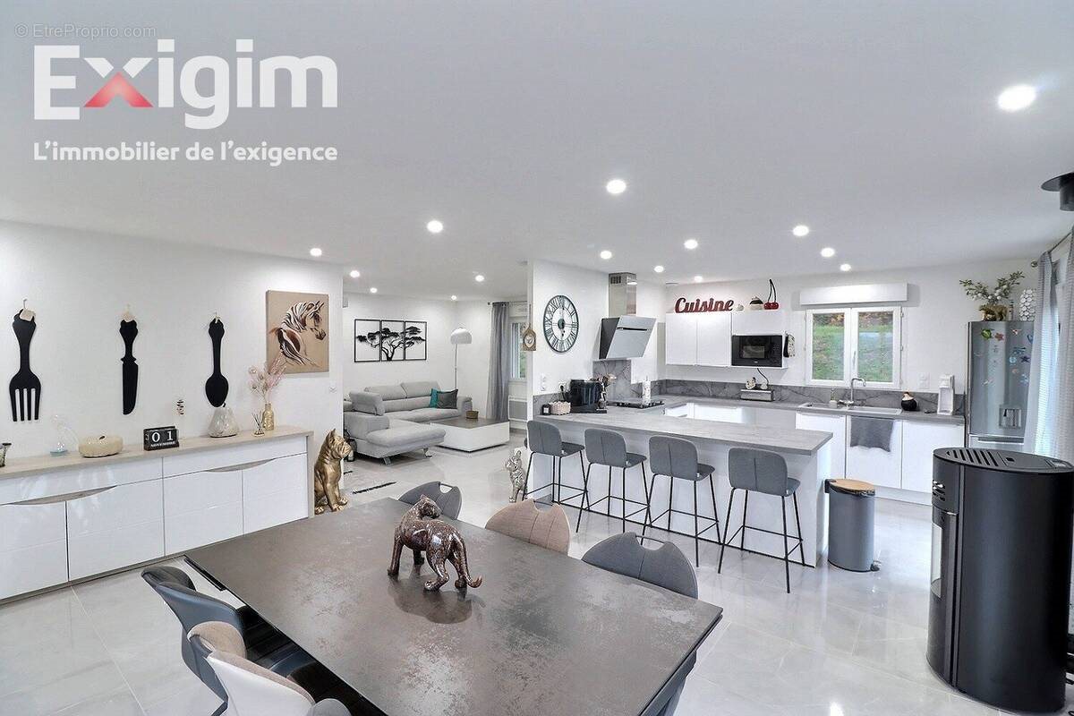 Maison à vendre, 86m², Le Crestet