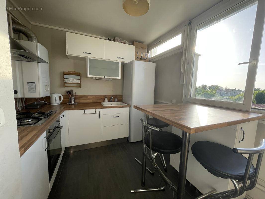Appartement à vendre, 72m², Carbon-Blanc