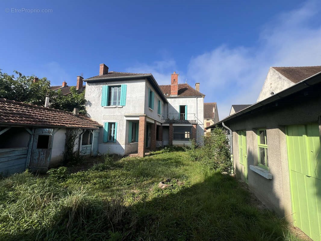 Maison à vendre, 178m², Génelard