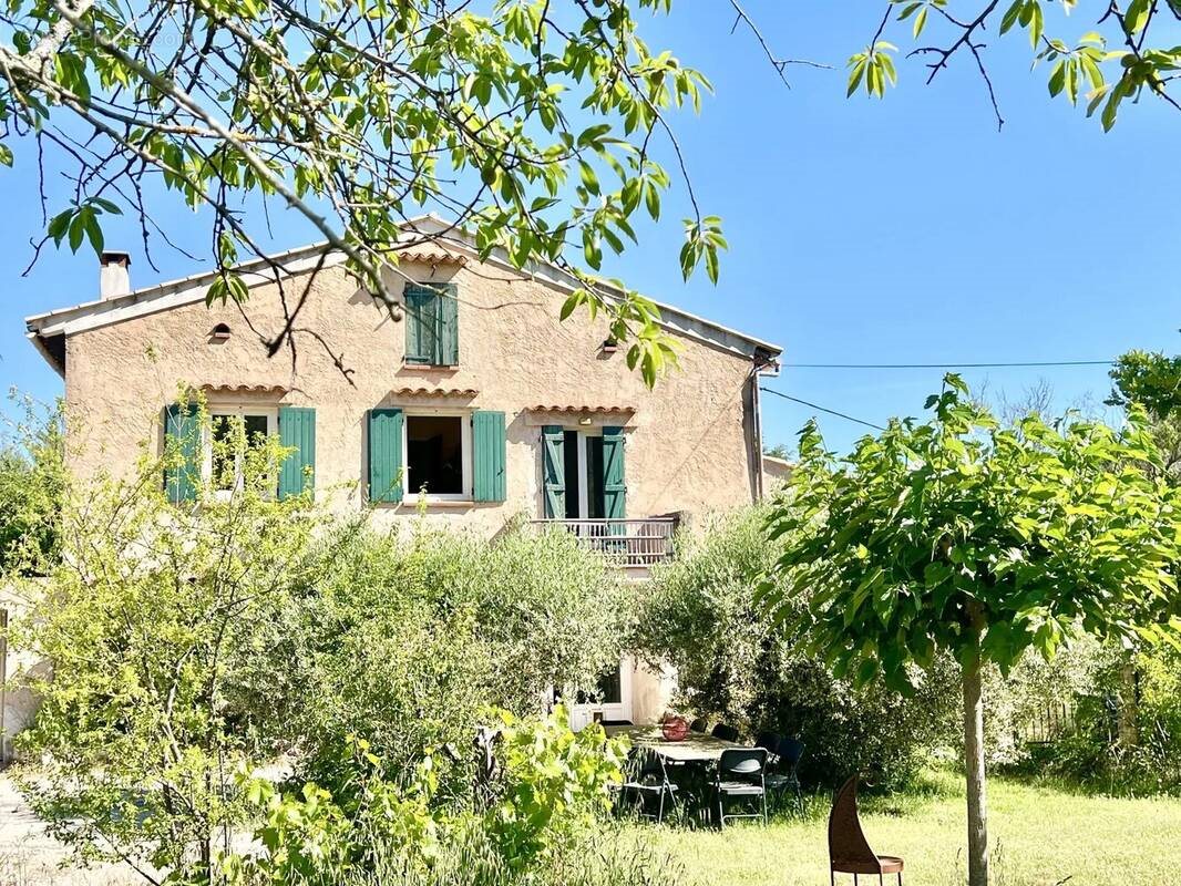 Maison à vendre, 157m², Brignoles